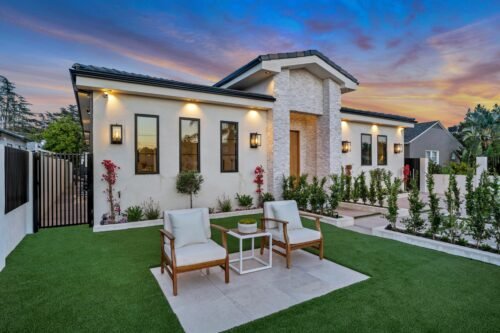 6238 Babcock Ave- HsHProd