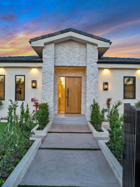 6238 Babcock Ave - HsHProd-1001