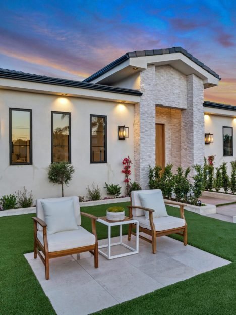 6238 Babcock Ave - HsHProd-1002 (1)