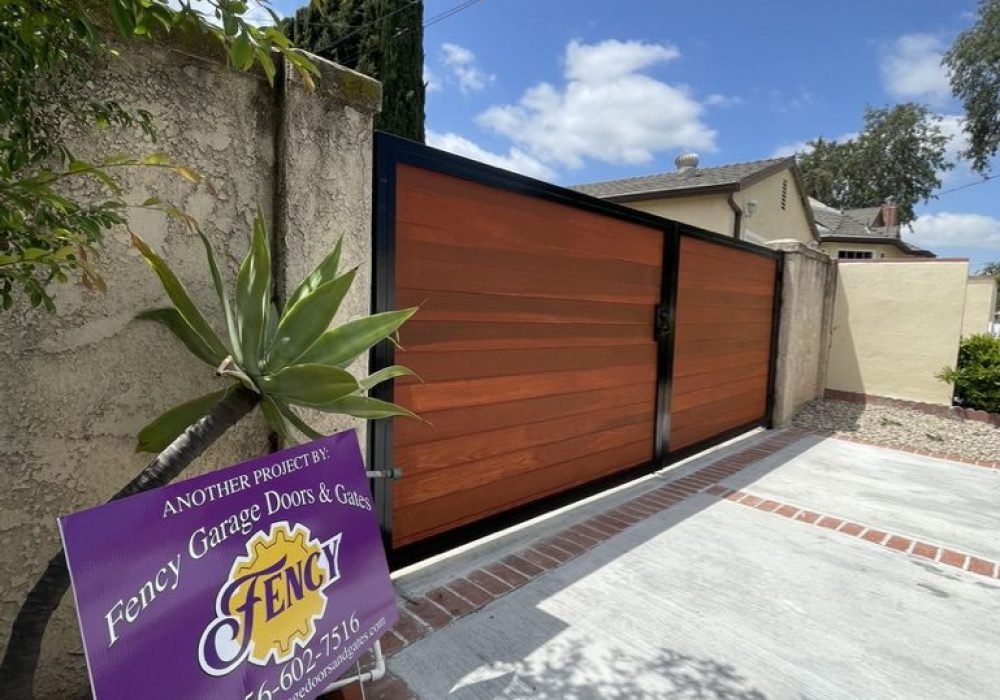 wooden driveway gates installation